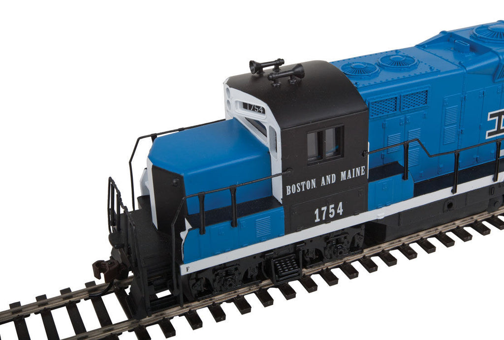 EMD GP9M - Standard DC -- Boston & Maine #1754 (blue, black, white)
