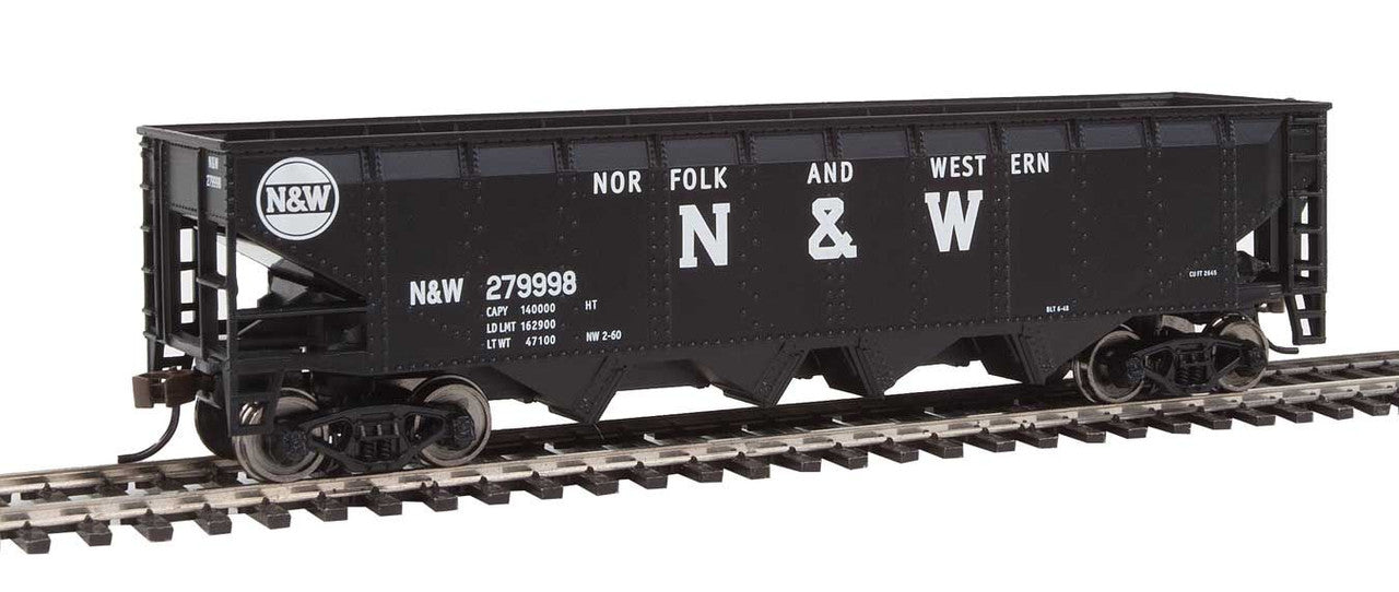 Offset Quad Hopper - Ready To Run -- Norfolk & Western (black; Block N&W, Hamburger Logo)