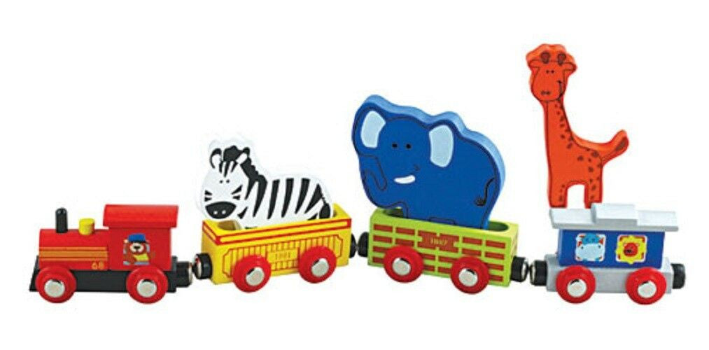 Lil' Chugs Wooden Animal Train 7-piece Set